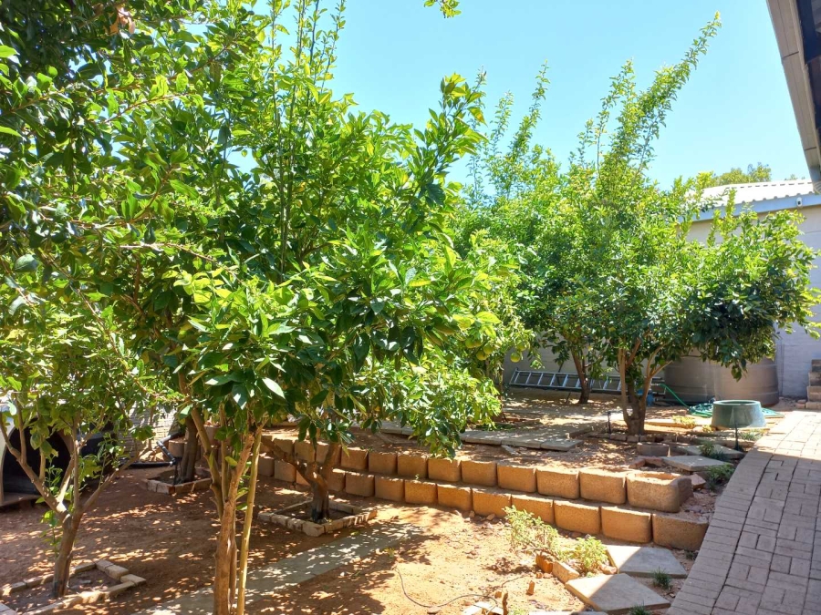 5 Bedroom Property for Sale in Keidebees Northern Cape